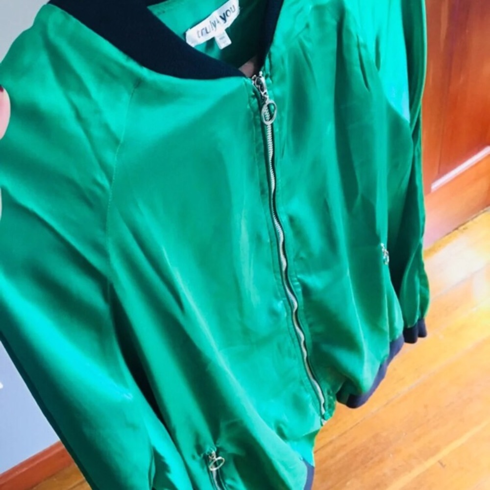 Jacket - Picture 5 of 5